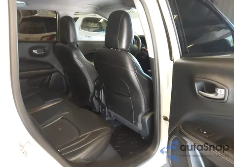 2018 Jeep Compass Latitude 4X4 from USA, damaged, VIN 3C4NJDBBXJT349731